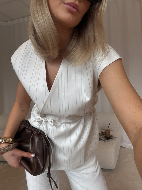 Rio bluse - star white combi by Levete Room - Bluse. 1+lagerJekta, 1+lagerSirkus, 1+lagerTrondheimTorg, 2025, 2504, ansattrabatt, Bluse og topp, Brando, brando-no, Dame, mottatt30dager, Overshirt, Pentøy, Publisert, Rabattkode, SHLP, YGroup_riobluse