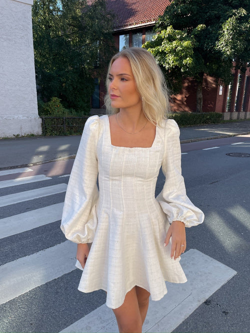 Sophie tweed kjole - off white Golightly