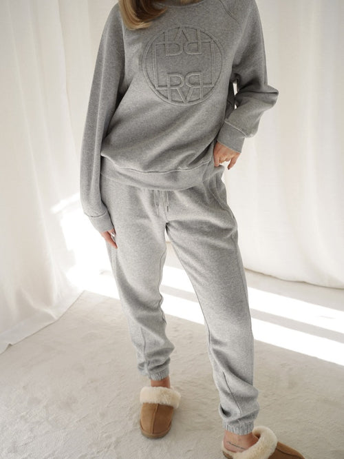 Nuka jogge bukse - light grey melange by Levete Room - Bukser. 1+lagerJekta, 1+lagerMoa, 1+lagerSirkus, 1+lagerTrondheimTorg, 75%varianter på lager, Aldrihattlager, Allestørrelser, ansattrabatt, Brando, brando-no, Bukser, Dame, Levete Room, mottatt30dager, NOOS, Ordinær, Pants, Publisert, Publisertsiste2måneder, Rabattkode, SHLP, Strikk, Underdeler, YGroup_nukajoggebukse