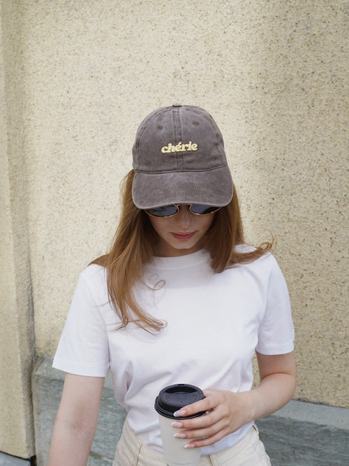 Everyday bisou cap - brown/cherie by Sui Ava - Tilbehør. 1+lagerJekta, 1+lagerTrondheimTorg, 2026, 2601, Accessories, ansattrabatt, Brando, brando-no, Dame, mottatt30dager, Publisert, Rabattkode, SHLP, YGroup_everydaybisoucap, Yttertøy tilbehør
