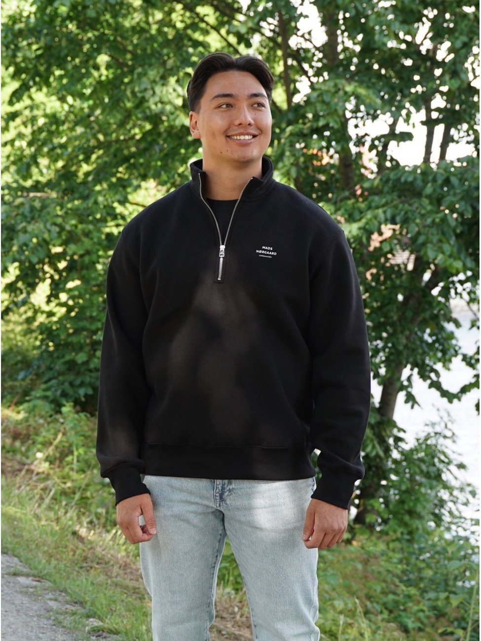 Mads Nørgaard Standard Half Zip - Black | Brando - brando.no