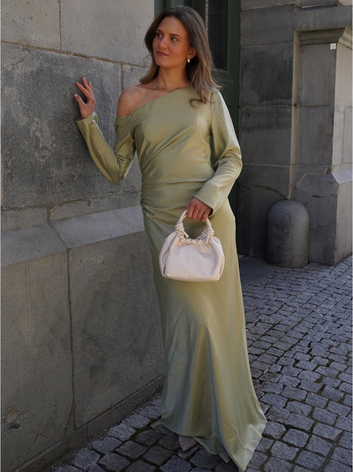 Montana kjole - sage green by Urban Pioneers - Kjoler. 1+lagerMoa, 1+lagerStrømmen, 1+lagerTriaden, 2026, 2601, ansattrabatt, Brando, brando-no, Dame, Dresses, opprettetsiste2måneder, Pentøy, Publisert, Rabattkode, SHLP, YGroup_montanakjole