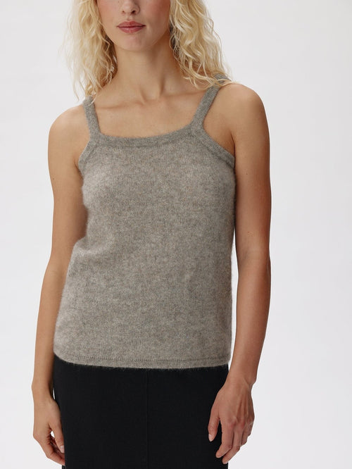 Aurora topp - warm grey beige by Six Ames - Topp. 2026, 2602, Brando, brando-no, Dame, mottatt30dager, Nyhet, SHLP, Tops