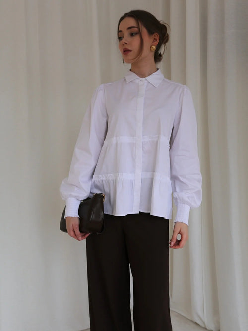 Isla 95 solid skjorte - white by Levete Room - Skjorte. 2026, 2602, ansattrabatt, Brando, brando-no, Dame, Kun i butikk, mottatt30dager, Nyhet, opprettetsiste2måneder, Rabattkode, Shirts, SHLP
