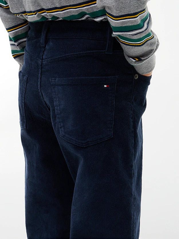 RELAXED FIT KORDBUKSE - DARK BLUE by Tommy Hilfiger - Bukser. 2026, 2603, ansattrabatt, Arkiveres?, Barn, Brando, brando-no, brandokids, Ekskluderte produkter, Gutt, mottatt30dager, Pants, SHLP, Underdeler