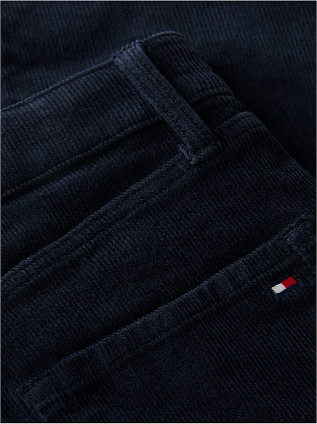 RELAXED FIT KORDBUKSE - DARK BLUE by Tommy Hilfiger - Bukser. 2026, 2603, ansattrabatt, Arkiveres?, Barn, Brando, brando-no, brandokids, Ekskluderte produkter, Gutt, mottatt30dager, Pants, SHLP, Underdeler