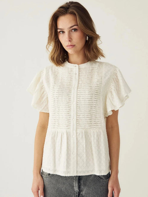 Loulou bluse - white by Noella - Bluse. 1+lagerHovedlager, 1+lagerSirkus, 1+lagerStrømmen, 1+lagerTriaden, 1+lagerTrondheimTorg, 2026, 2602, ansattrabatt, Blouse, Bluse og topp, Brando, brando-no, Dame, mottatt30dager, Nyhet, opprettetsiste2måneder, Pentøy, Publisert, Rabattkode, SHLP, YGroup_louloubluse