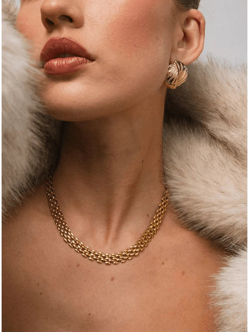 Vintage chain - gold WHO IS SHE