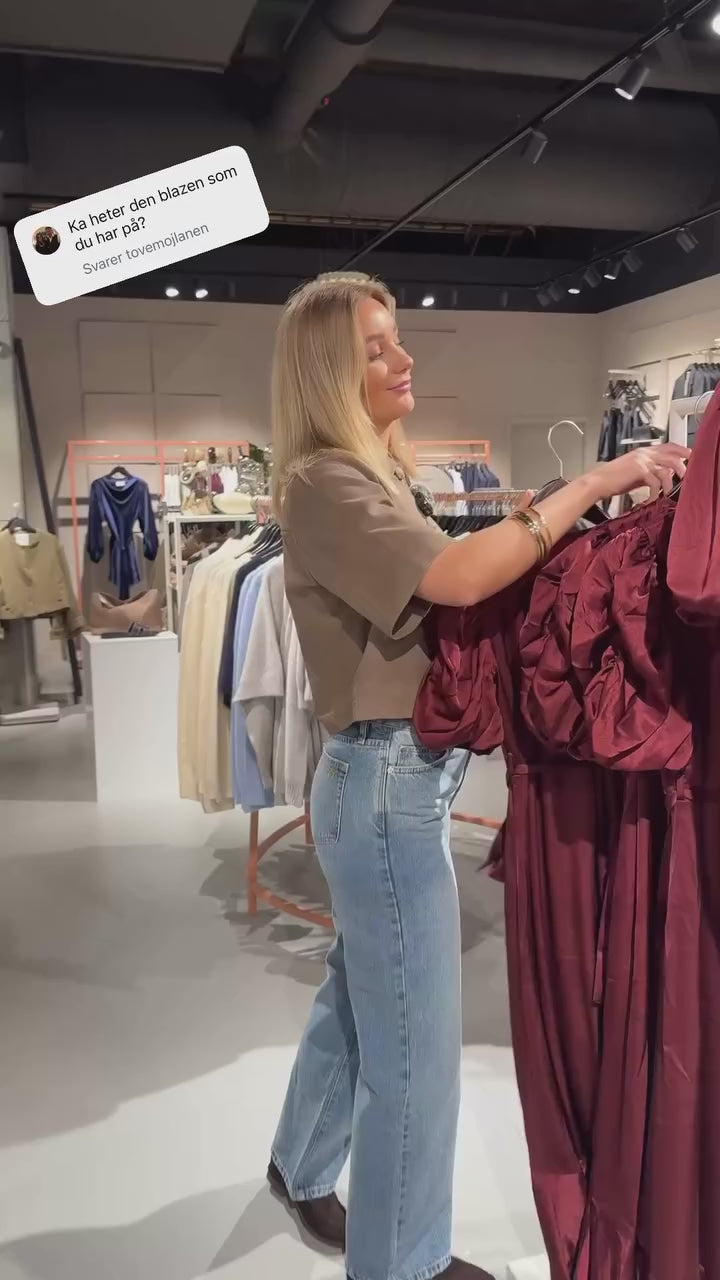 Brando: Maria svarer på kommentar om Kasaundra blazer✨

#noella #brandono #trending #newin