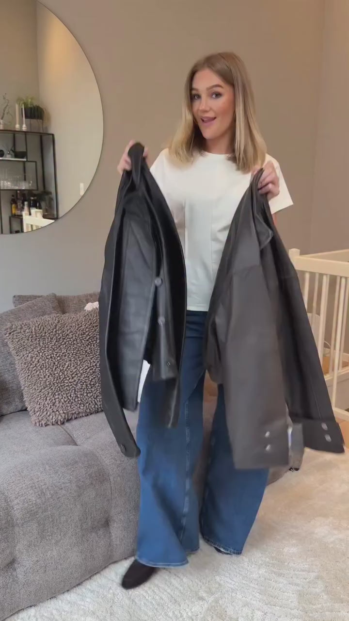 Brando: Vi har to nye skinnjakker inne!🍂😍

Hvilken ville du ha valgt?🤎🖤

#leatherjacket #falljacket #fallwear #trending #thisort