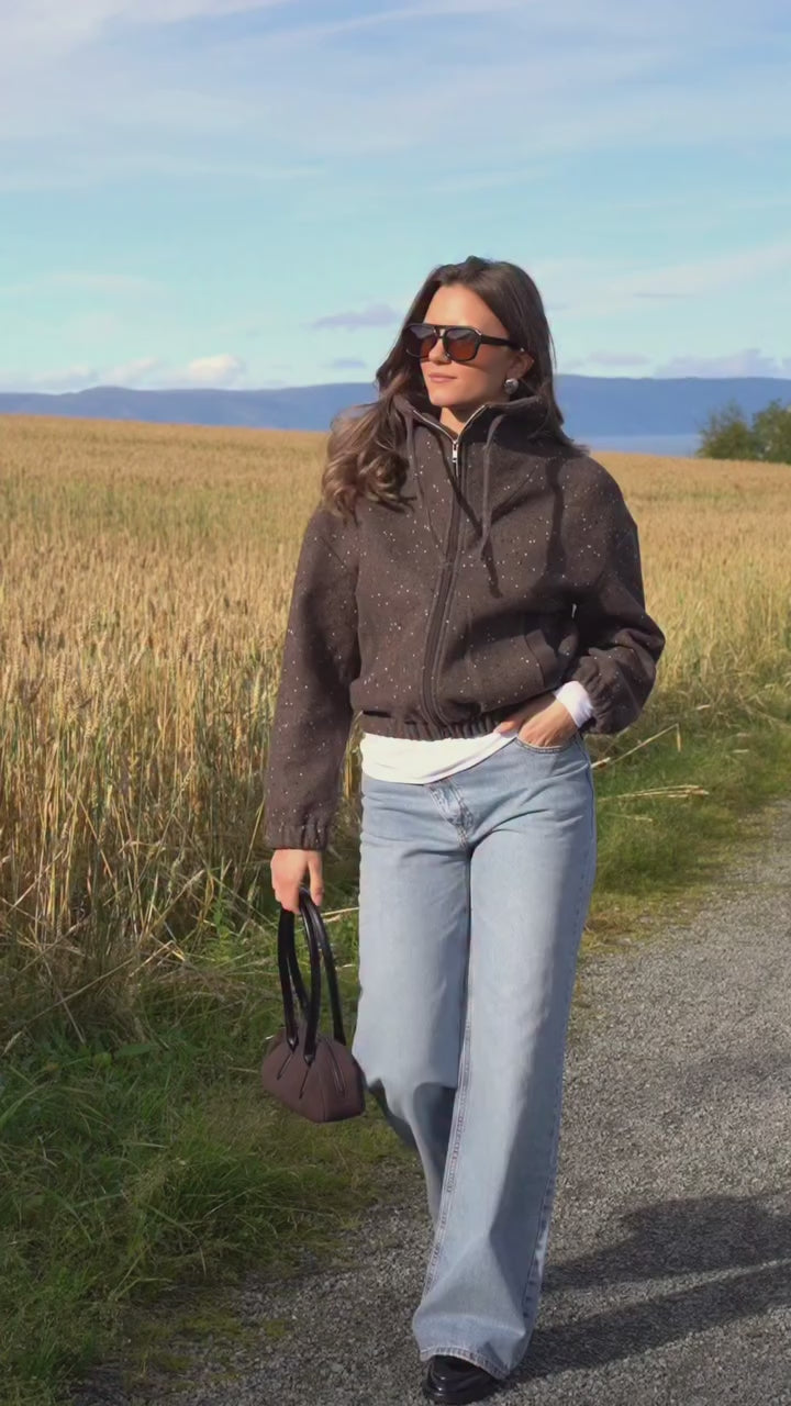 Brando: Funnel-necks and sunny fall days☀️🍂