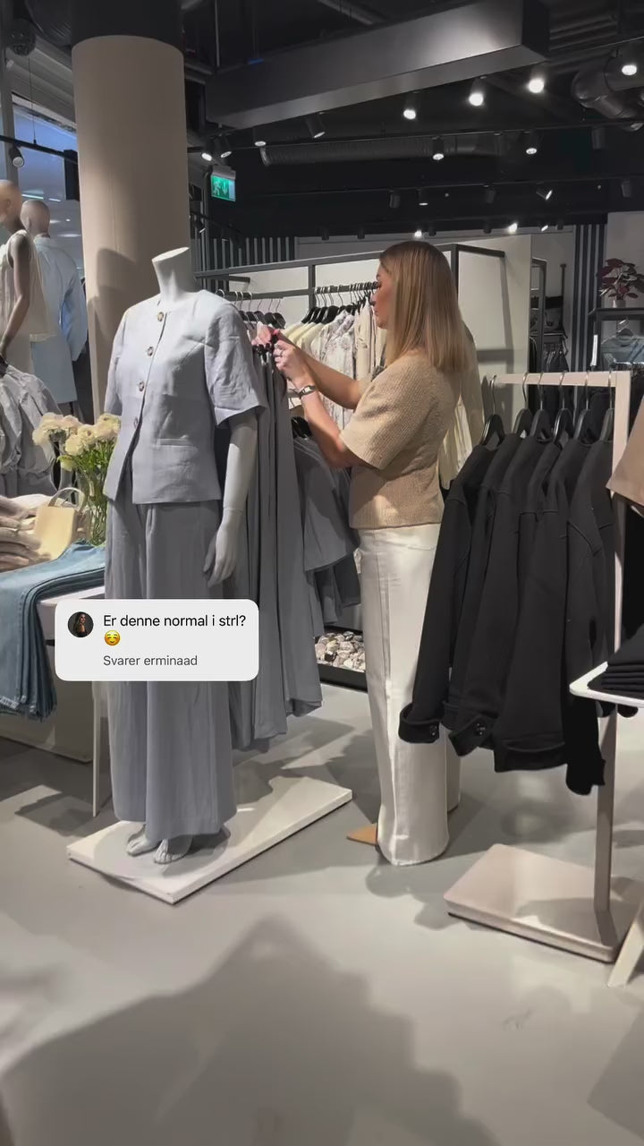 Brando: Maria svarer på kommentar om Marie kjole🖤🤍

#brandono #trending #helenestudios #mariekjole