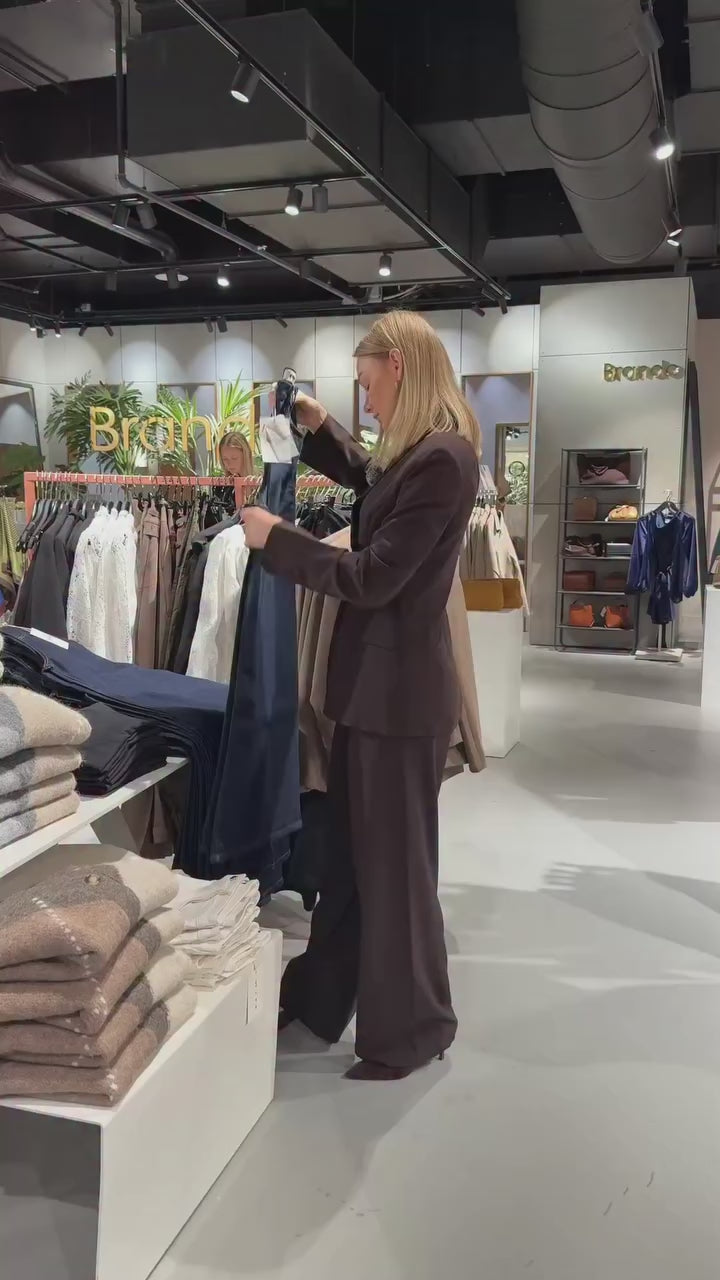 Brando: 3 måter å style Rita dressbuksen vår🖤

#bestselger #ootd #trending #brandono