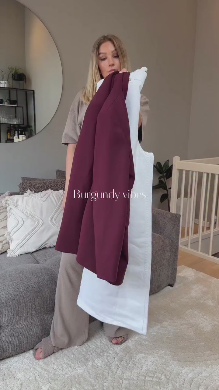 Brando: Stepping into fall like💁🏼‍♀️

#burgundy #falloutfit #trending #brandono