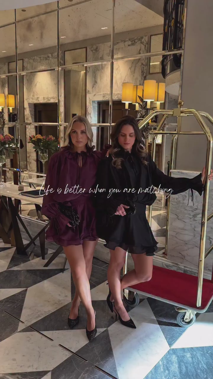 Brando: Life is better when you are matching in Babette dress🖤🍇

#helenestuidos #matching #trending #brandono