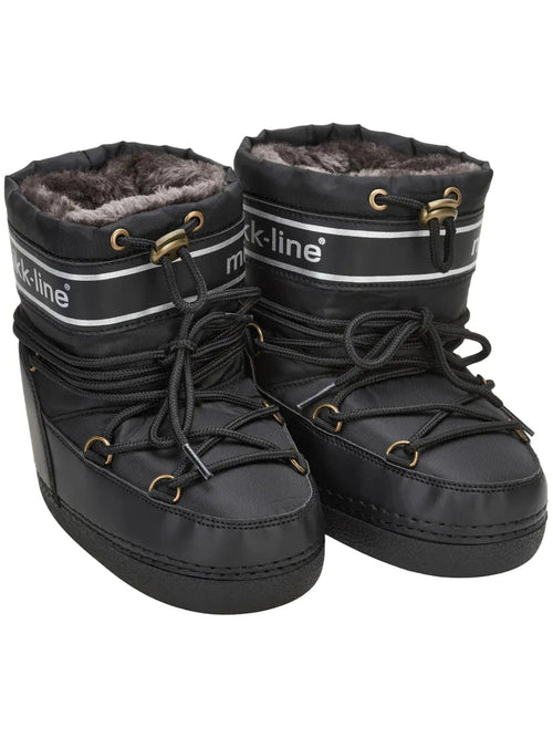 Mikk-Line snow boots i svart, forfra