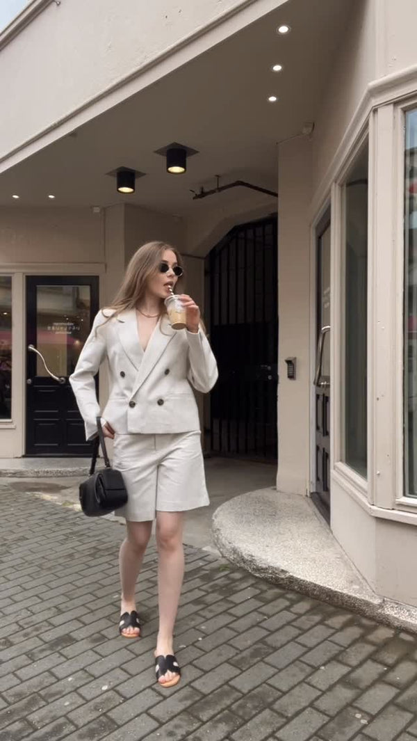 Brando: Blazer + shorts = sommerens power combo – og nå får du begge på salg! 🫶🏻 #SummerSale