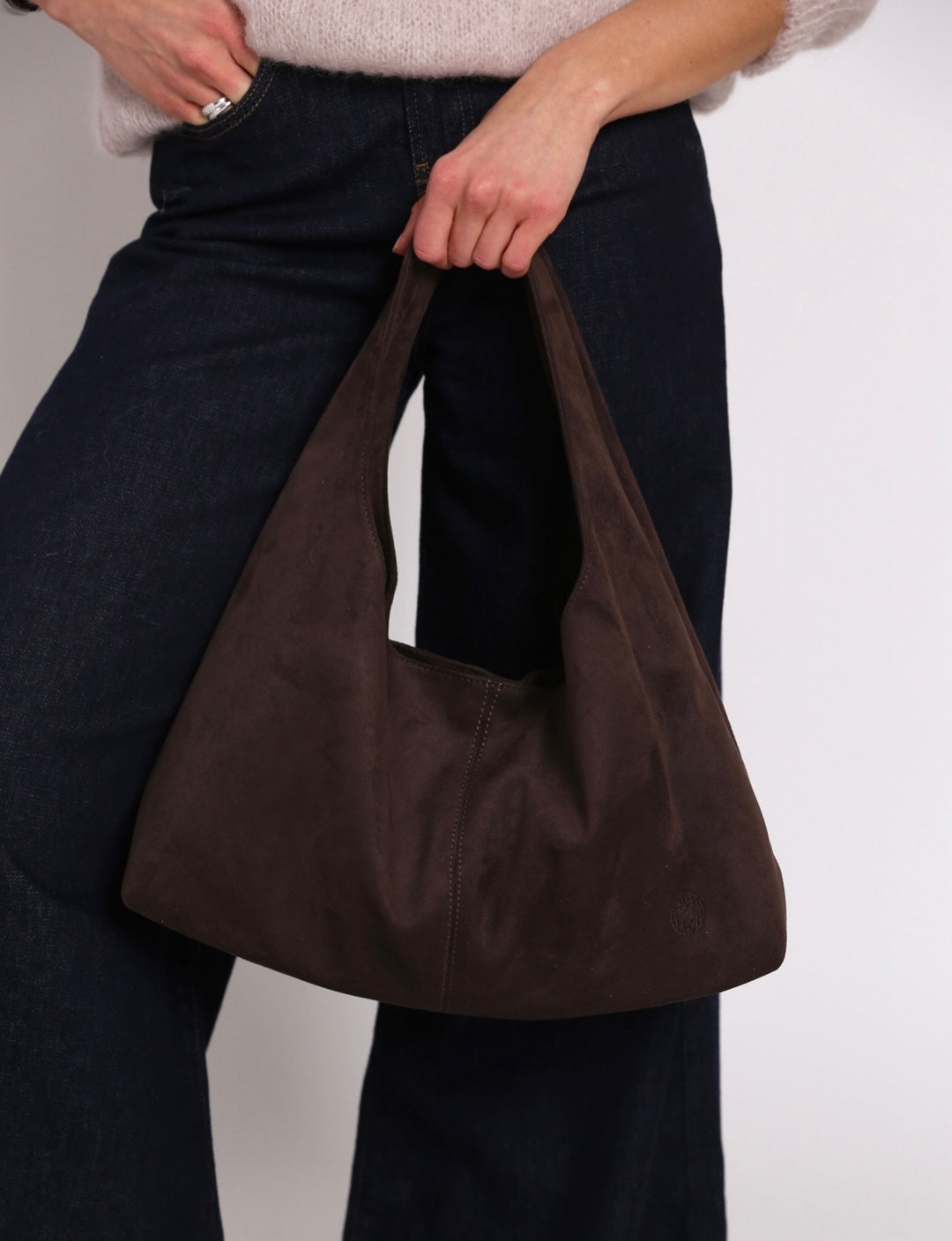 Brando: Bags🤍

Vi har mange fine vesker inne for å friske opp et hvert antrekk🌿

Sjekk ut utvalget nå✨

#bags #vesker #details