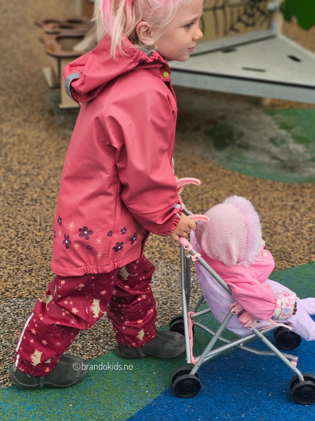 Brando Kids: Plask regnsett fra Kattnakken!🌧️ Med 30.000mm i vannsøyle!👏🏻
.
@tonjehelgeland