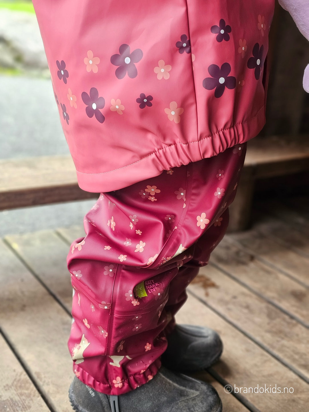 Brando Kids: Plask regnsett fra Kattnakken!🌧️ Med 30.000mm i vannsøyle!👏🏻
.
@tonjehelgeland