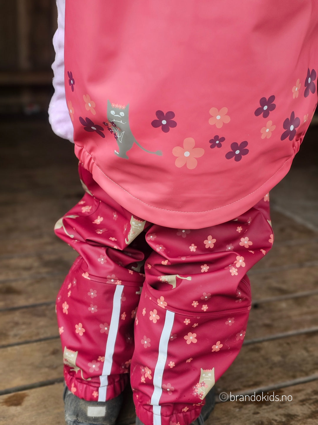 Brando Kids: Plask regnsett fra Kattnakken!🌧️ Med 30.000mm i vannsøyle!👏🏻
.
@tonjehelgeland