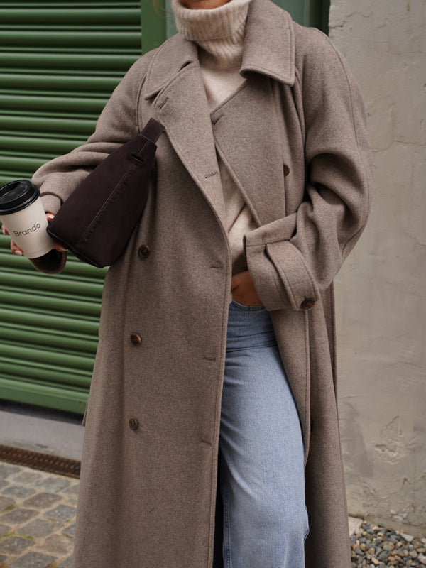 Brando: Cozy up in big coats🍂🤍

#mbym #odonnacoat #fallcoat #trending #brandono