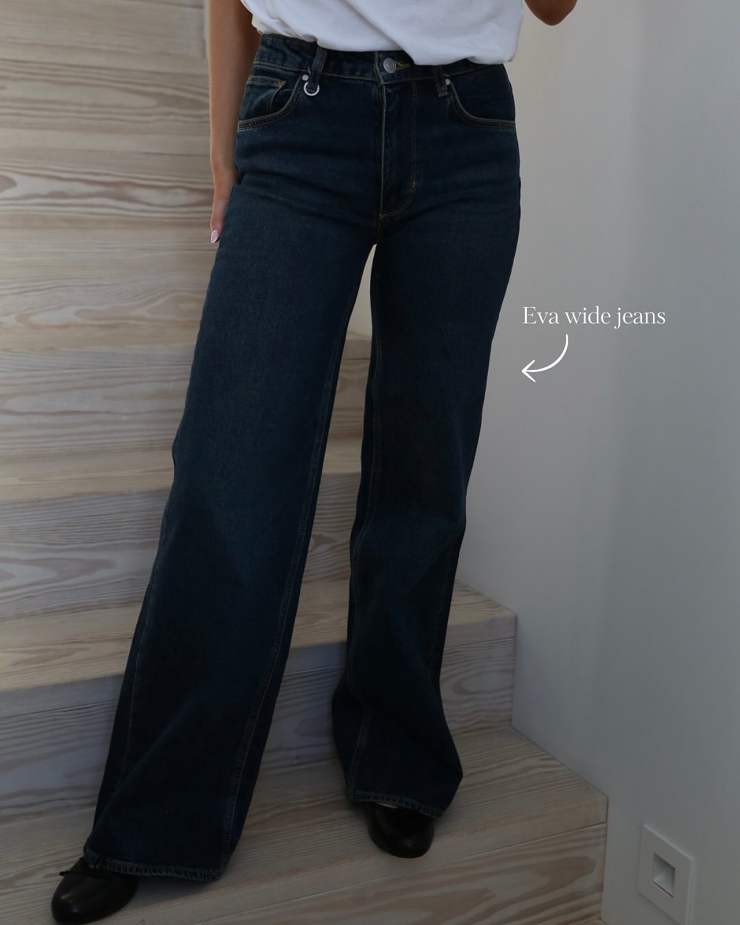 Brando: En garderobe er ikke komplett uten et par perfekte jeans 🌟 Nå finner du disse og flere favoritter fra Neuw hos oss 👖 #je