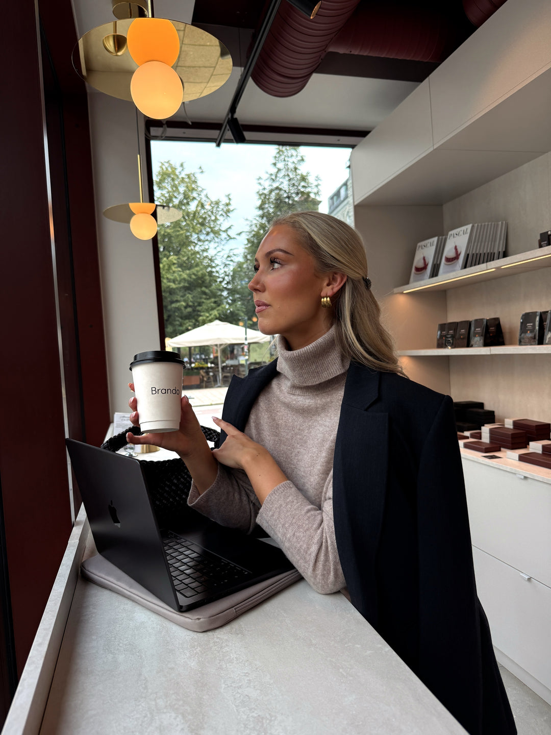 Brando: Ready for work sessions at a cafe this fall🍂💻

#backtowork #backtoschool #trending #ootd #brandono