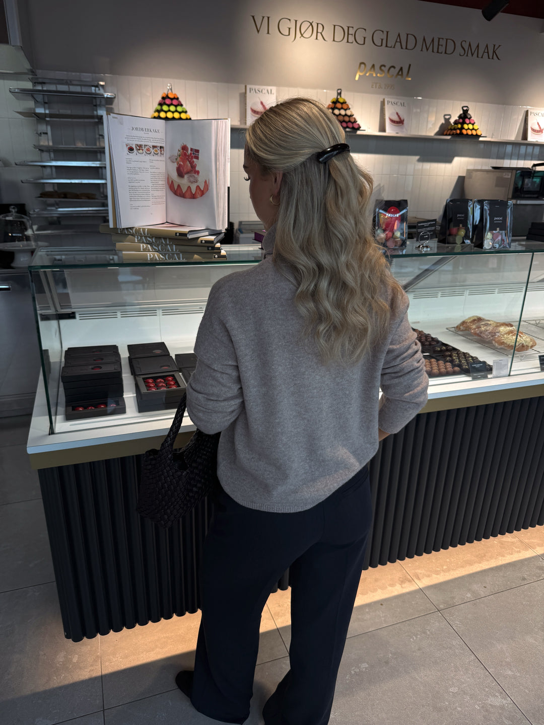 Brando: Ready for work sessions at a cafe this fall🍂💻

#backtowork #backtoschool #trending #ootd #brandono