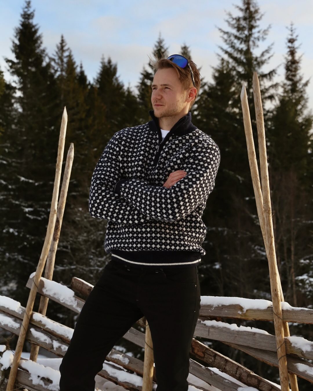 Brando: VM nærmer seg, og vi er klare! Er du? Hold deg varm og stilfull med nye VM-klær. ❄️⛷️ #VMready #HeieMedStil