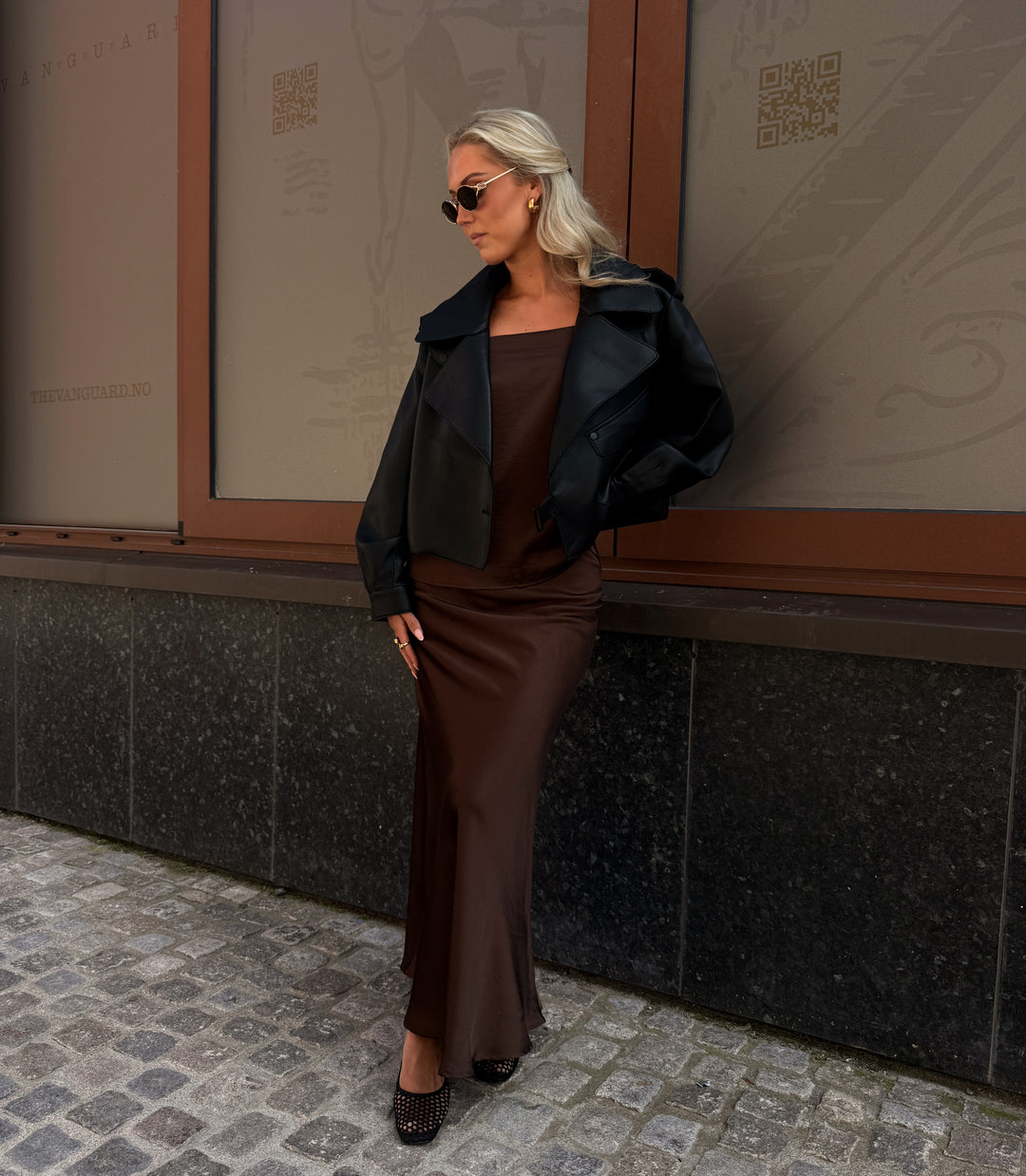 Brando: Obsessed with these sets✨

#satinsets #leatherjacket #fallstyle #newin #trending