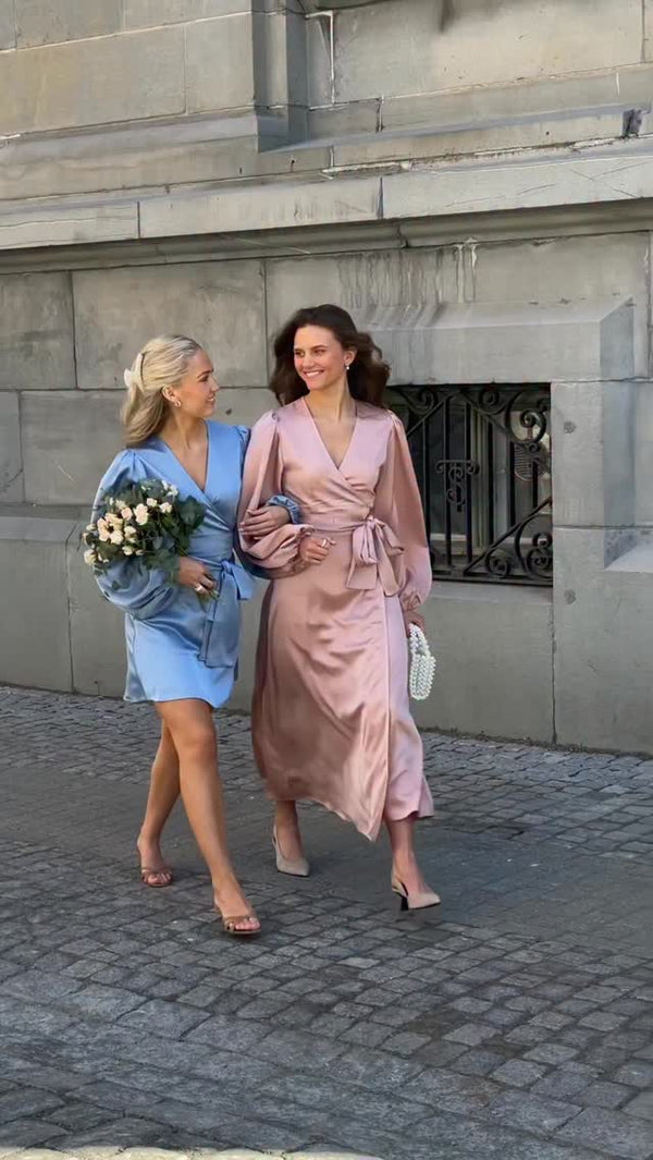 Brando: Dress season is a feeling 🌸 #summerdresses #satinvibes #weddingguestdress