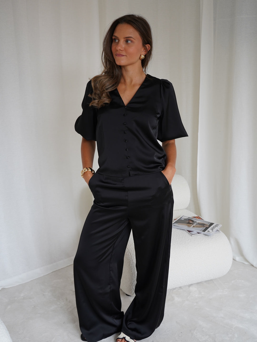Brando: Mix&Match silk set🖤

Dette fra Yas finnes også i brunt🤎

#mixandmatch #yas #matchingset #trendy #brandono