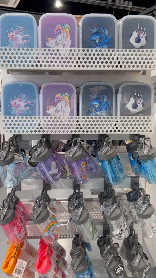 Brando Kids: Nå har vi fått påfyll igjen av de supre matboksene og drikkeflaskene fra @papirkompaniet !🤩 Perfekt til å ha med seg på 