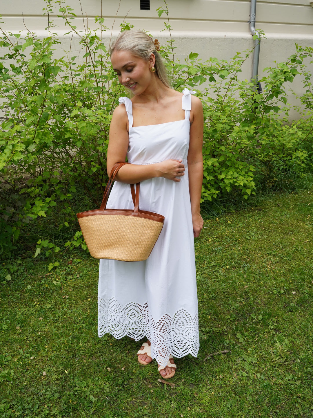 Brando: Fill up your bag for summer🧡🌻

#summertrend #hvisk #2ndday #trending