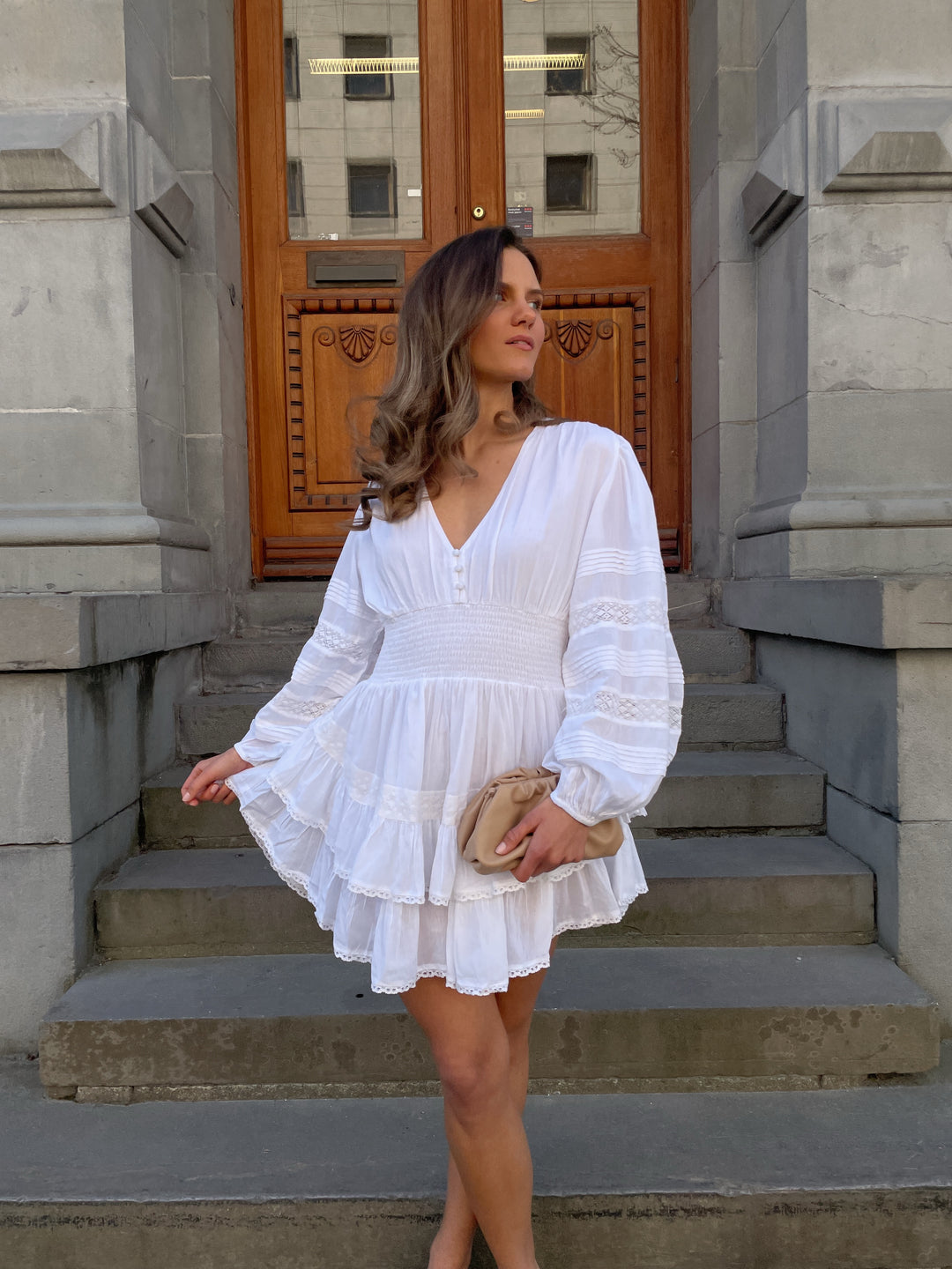 Brando: White summer dresses🤍

Alle må ha minst en i sin garderobe🍦

#sommerkjole #hvitkjole #helenestudios #miridress