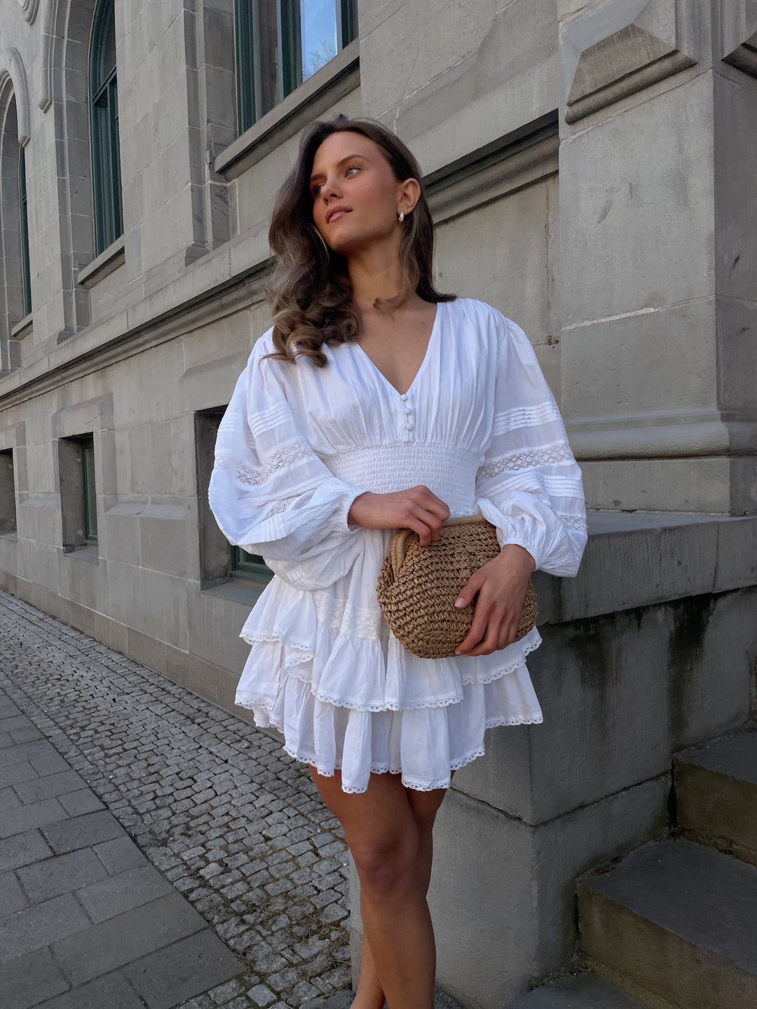 Brando: White summer dresses🤍

Alle må ha minst en i sin garderobe🍦

#sommerkjole #hvitkjole #helenestudios #miridress