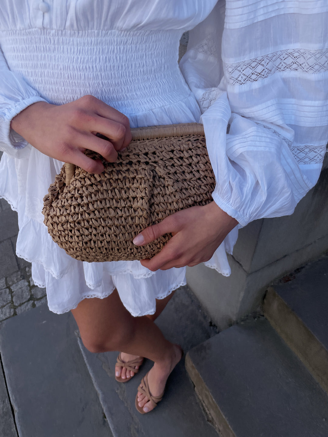 Brando: White summer dresses🤍

Alle må ha minst en i sin garderobe🍦

#sommerkjole #hvitkjole #helenestudios #miridress