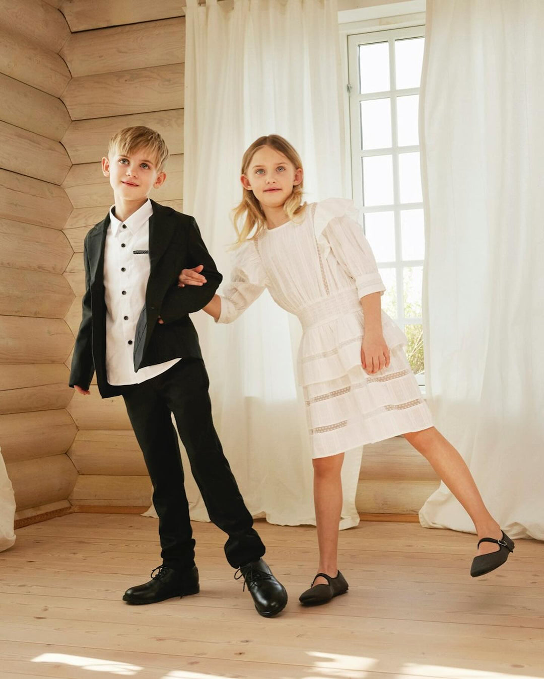 Brando Kids: Så mye font pentøy fra Name it!🙌🏻 Bare sjekk denne søte kjolen, den har vi fått inn fra str.86-152, sååå fin!😍