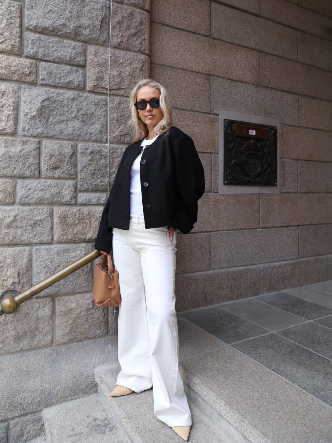 Brando: Lena jakken er endelig i sort🖤

Perfekt vårjakke fra Clermonte🌿

#vårjakke #clermonte #trending