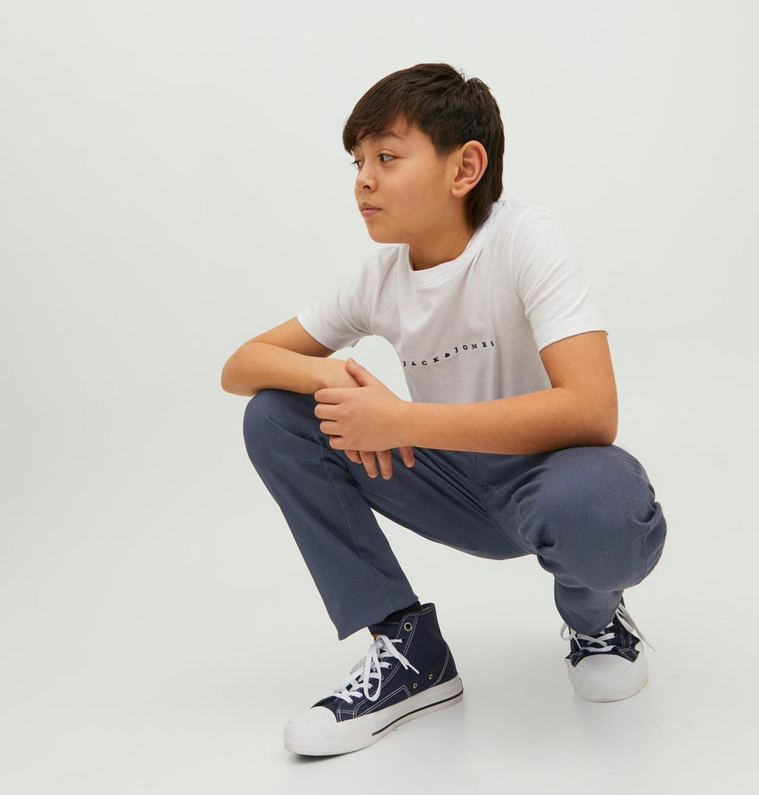 Brando Kids: På jakt etter ny penbukse til 17.Mai?🇳🇴 Sjekke ut disse fine myke og behagelige chinosene fra Jack&Jones junior!🙌🏻 Str.1