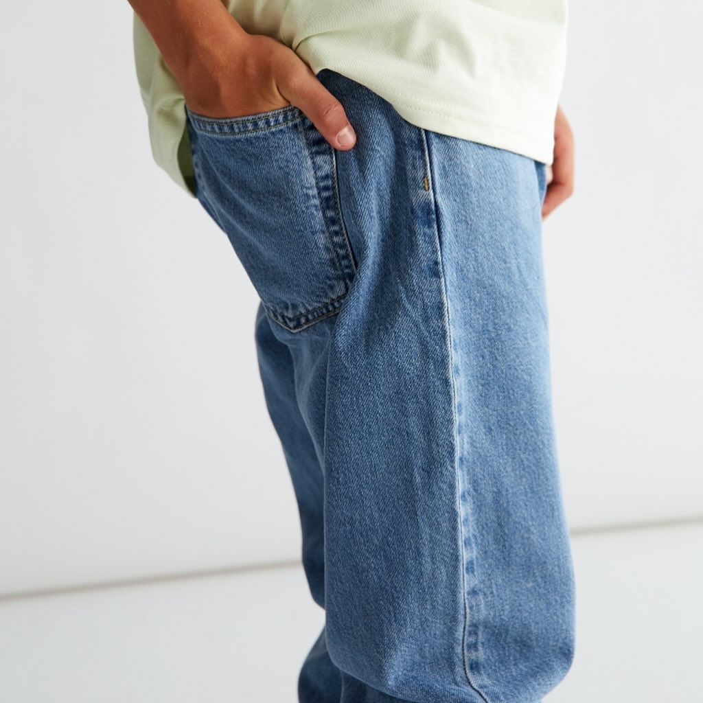 Brando Kids: Vihar fått inn de kuleste jeansene fra GRUNT til de største gutta!🤩 Nytt merke hos oss som vi har gledet oss masse til å
