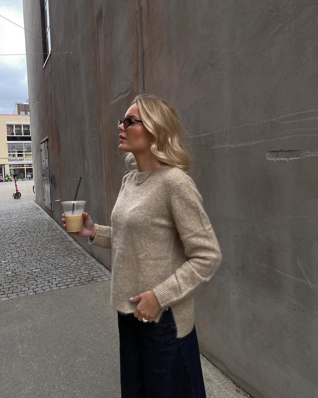 Brando: Klar for høstdager i myk genser fra Six Ames 🧡 #Brando #newin