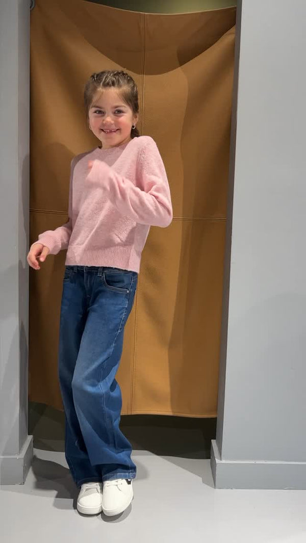 Brando Kids: 😍 Deilig og myk genser kombinert med favoritt jeansen- vid og behagelig med god stretch og justerbar midje!🙌🏻 Str.116-15