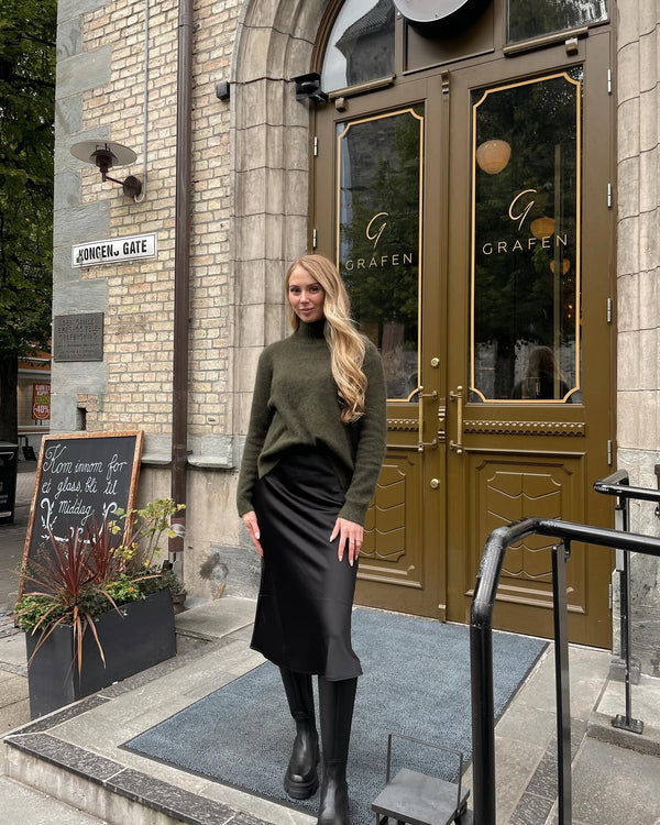 Brando: Jade genser fra Six Ames 🍂 Et perfekt tilskudd i høstgarderoben! 🤍