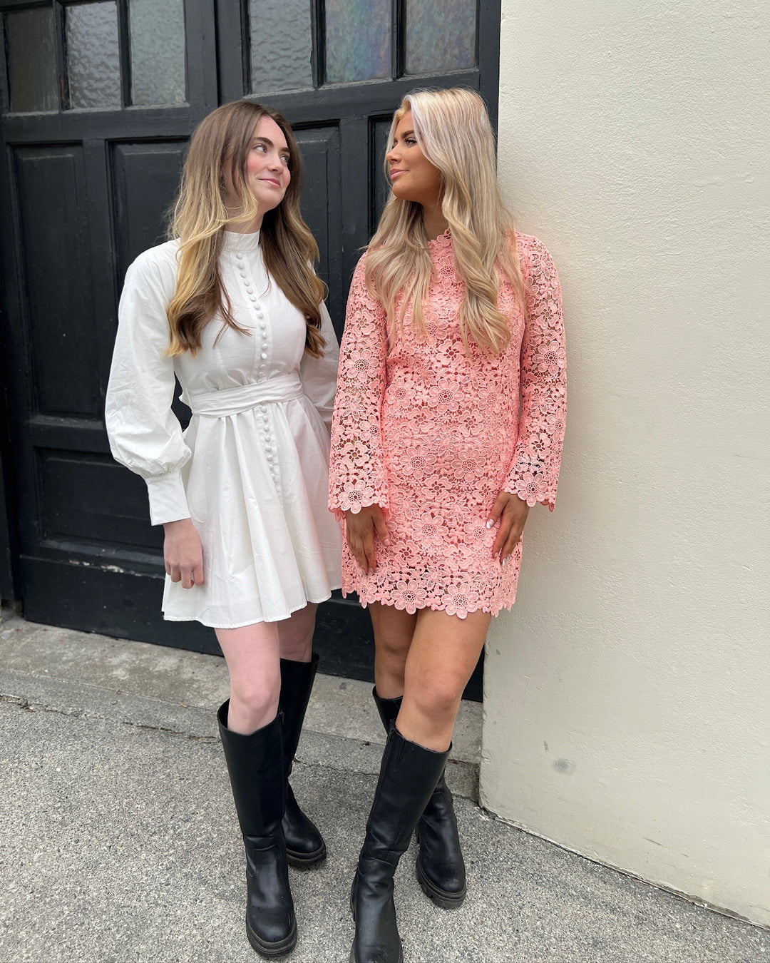 Brando: We 💞 @helene__studios! Lucie kjole og Alba kjole så fine til sommeren🍃

Sjekk ut den nye kolleksjonen fra Helene Studios