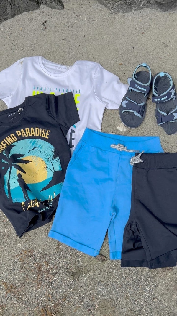 Brando Kids: Vi nyter sol og sommer!☀️ Klikk deg inn på brandokids.no om du trenger påfyll i sommergarderoben, vi har fått inn sååå m