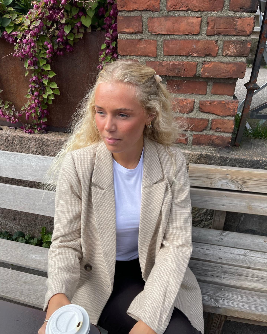 Brando: Entering jacket season🔜 🍁Ser du etter en varm, men lett og fin jakke? Selina jakke fra A-view inneholder hele 50% ull og