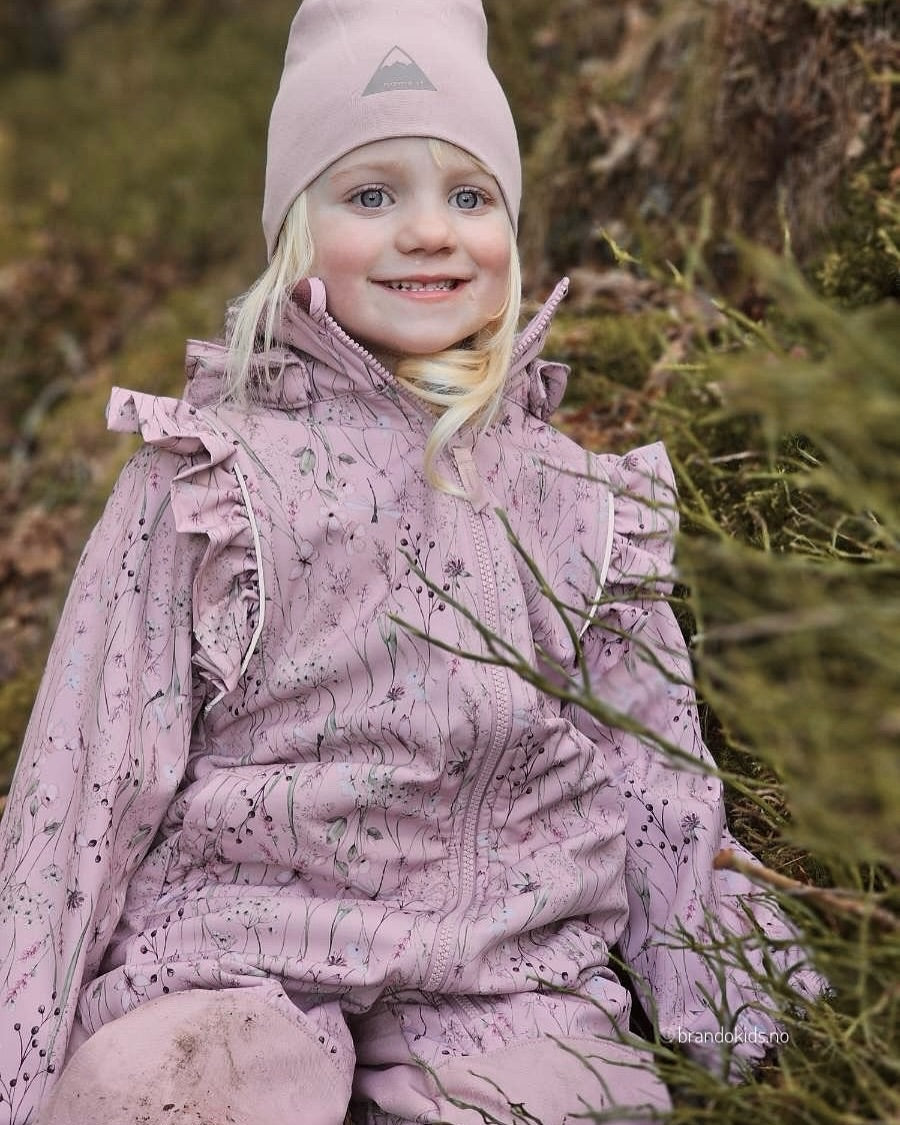 Brando Kids: Vårsol, lek og en ny favorittdress!☀️🌿 Denne søte softshelldressen fra Name it er perfekt for aktive dager ute - vannsøy