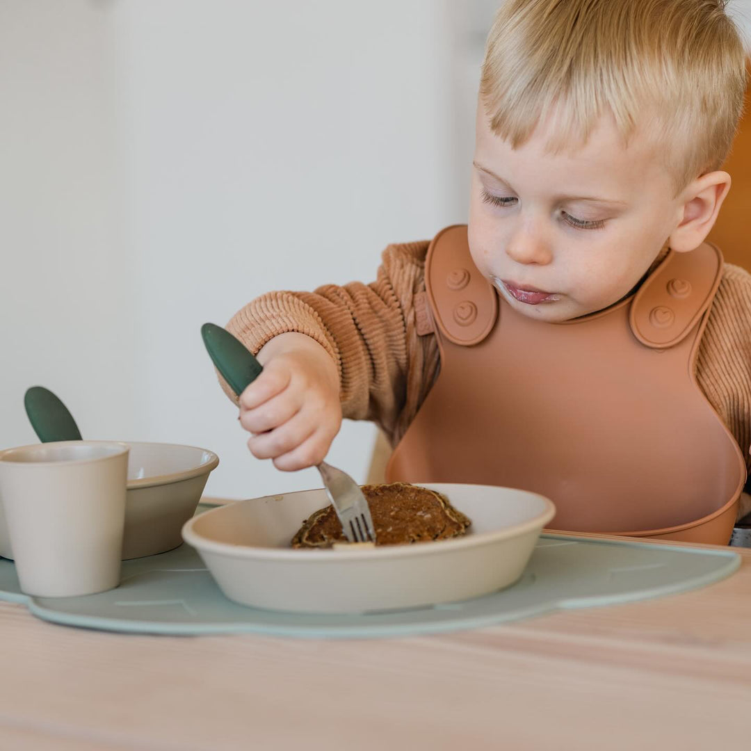 Brando Kids: Visste du at vi har mer enn bare smokker fra merket BIBS?😃 Vi har også tatt inn tallerker, kopper og skjeer i duse fine 